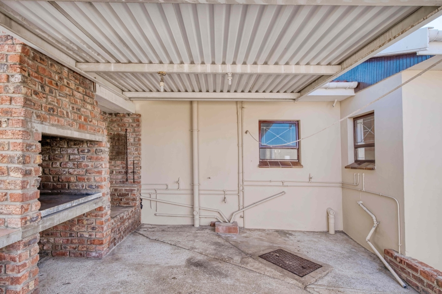 3 Bedroom Property for Sale in Parsonsvlei Eastern Cape